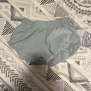 Size 6 lululemon shorts